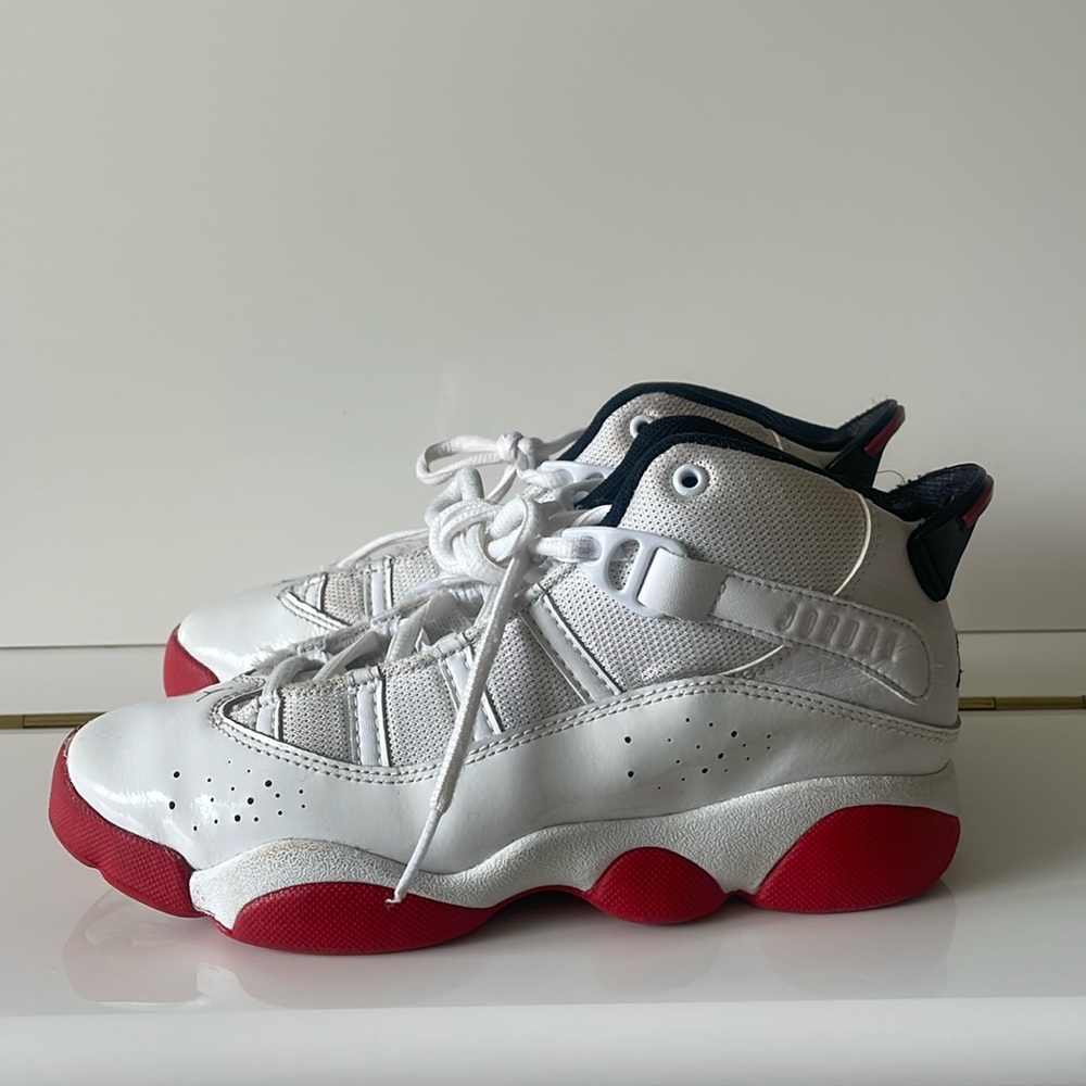Jordans 6 Rings big kid size 2.5 (7-8 years old) - Picture 3 of 8